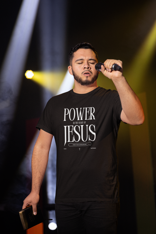 T-shirt « Le pouvoir au nom de Jésus »